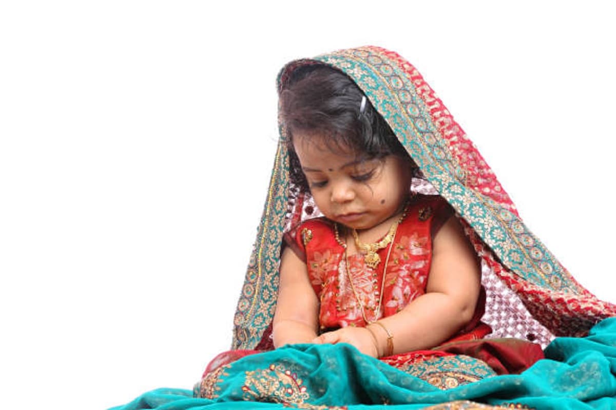 Baby Girls Names : अपनी बच्ची को रानियों की तरह बहादुर बनाना चाहते है तो, रखें उनसे प्रभावित ये नाम Baby Girls Names : अपनी बच्ची को रानियों की तरह बहादुर बनाना चाहते है तो, रखें उनसे प्रभावित ये नाम