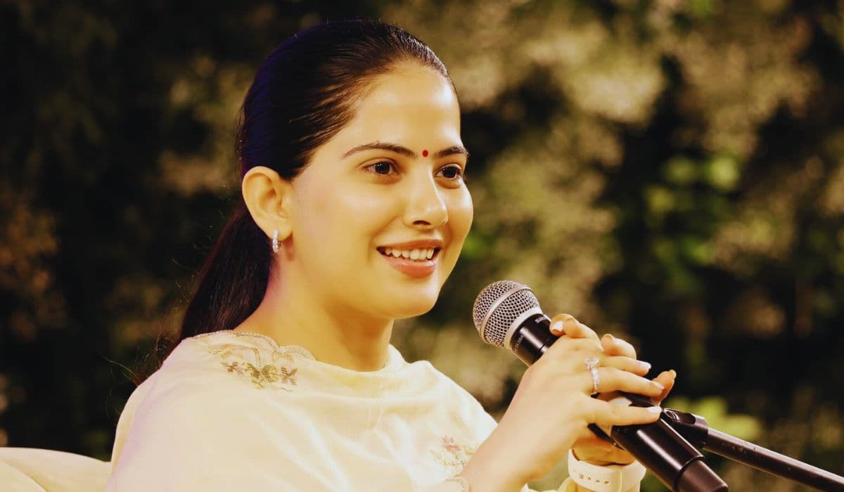 Jaya Kishori Quotes: जीतना सही है पर किसी को हराने की भावना रखना गलत - जया किशोरी Jaya Kishori Quotes: जीतना सही है पर किसी को हराने की भावना रखना गलत - जया किशोरी