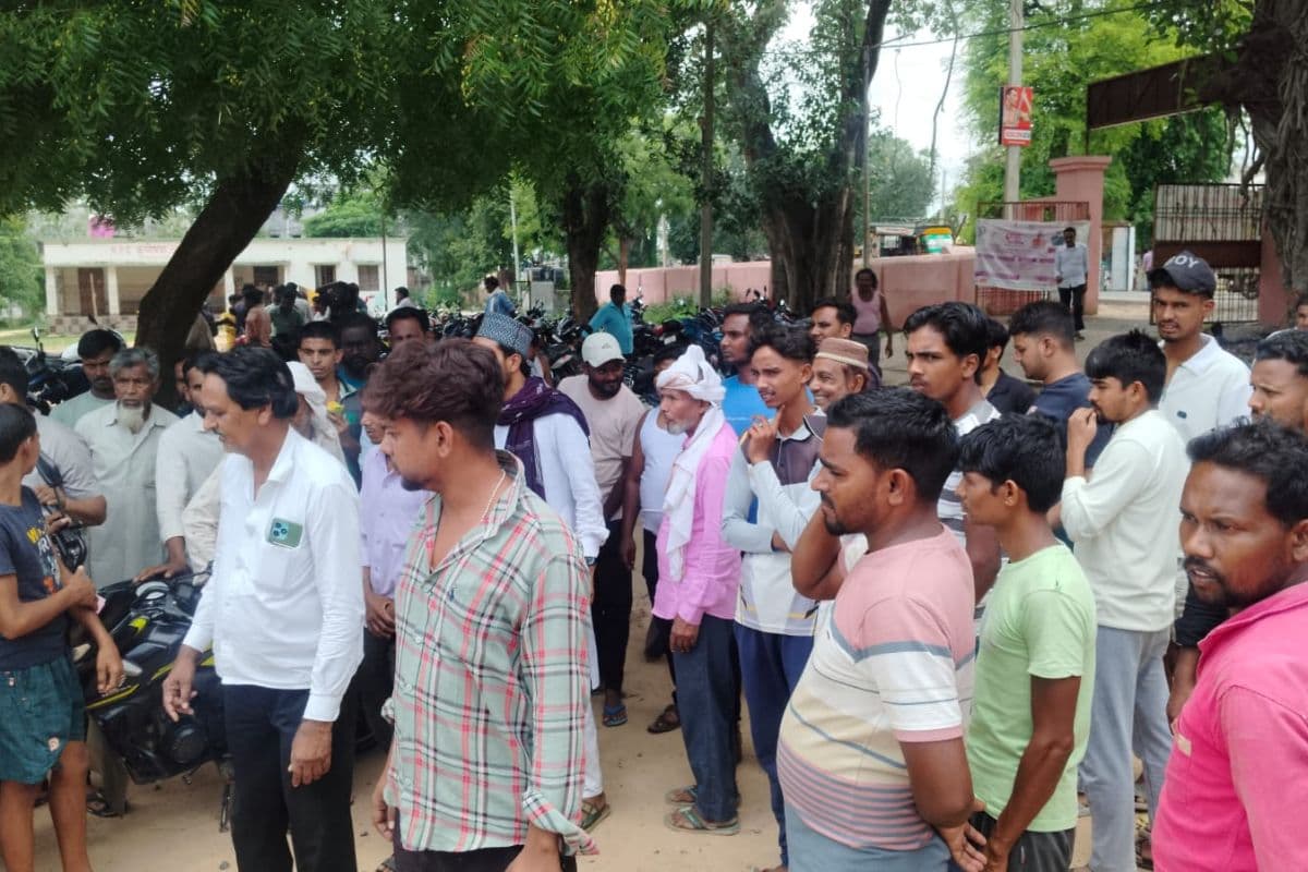 तेज रफ्तार वाहन ने मासूम को मारी टक्कर, समय पर नहीं पहुंची 108 एम्बुलेंस, बच्ची की हुई मौत