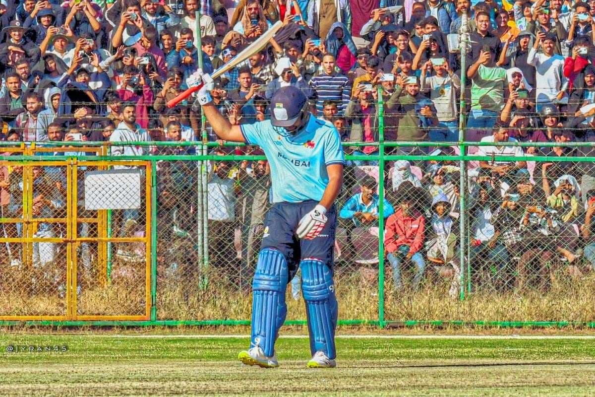 Watch Video: रोहित शर्मा गोल्डन डक के शिकार, फील्डर ने पकड़ा ऐसा कैच कि आखों पर नहीं होगा यकीन