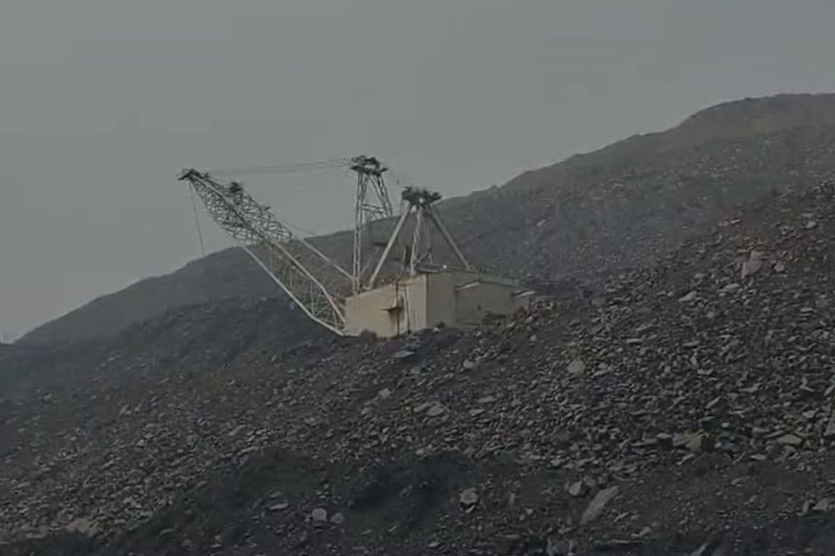 भूमिगत आग और भू-धंसान से बढ़ा खतरा, केशरगढ़ बस्ती खाली कराने की प्रक्रिया तेज