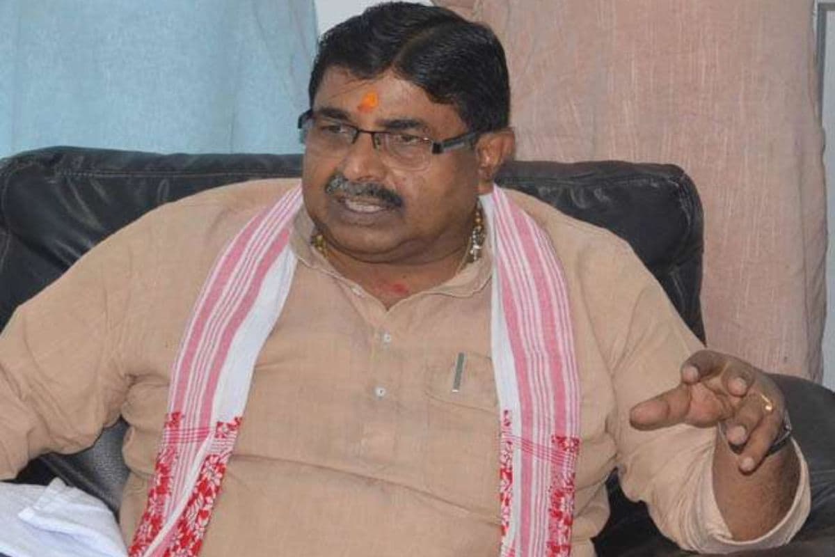 पूर्व सांसद रवींद्र कुमार राय को BJP ने दी बड़ी जिम्मेदारी, कुछ समय पहले तेज थी नाराजगी की चर्चा पूर्व सांसद रवींद्र कुमार राय को BJP ने दी बड़ी जिम्मेदारी, कुछ समय पहले तेज थी नाराजगी की चर्चा