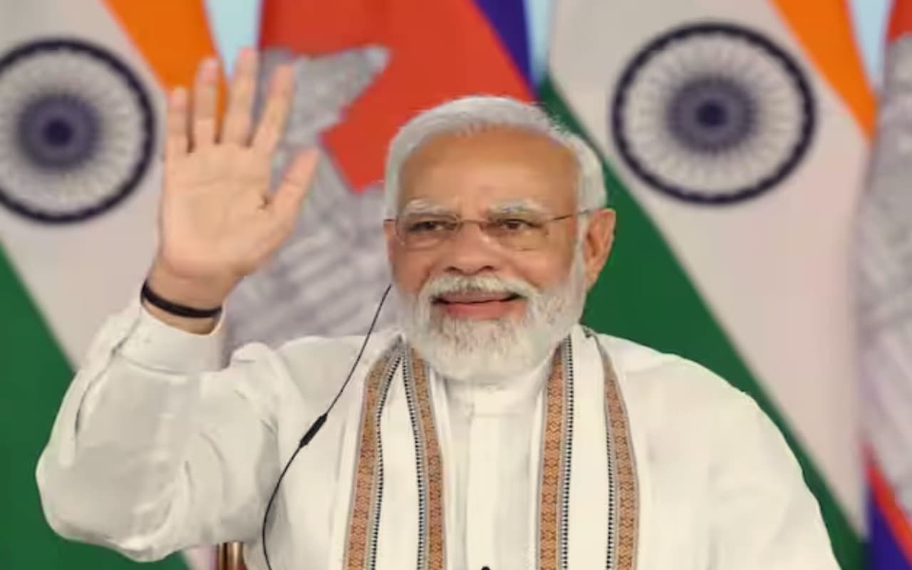 Kochi: पीएम मोदी के दौरे से पहले हिरासत में कांग्रेस कार्यकर्ता, जानें क्या है मामला