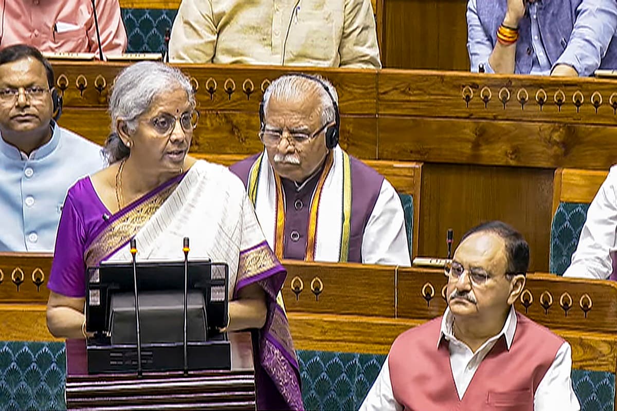 Budget 2024: पेंशनधारियों को मिला सरकार से तोहफा, पारिवारिक पेंशन की लिमिट बढ़ी