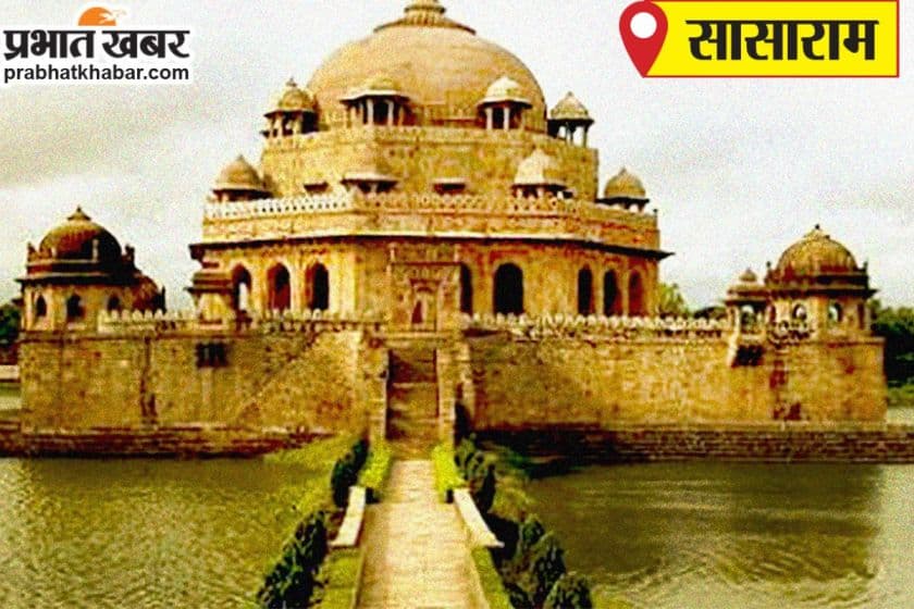 रेल टिकट काउंटर से बैंक जा रहे कर्मी से तीन लाख की लूट