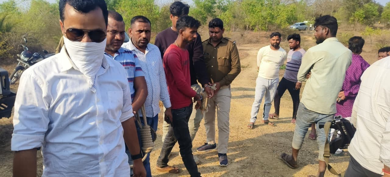 रोहतास से अपहृत नाबालिग छात्रा की सड़ी-गली लाश कटोरिया से बरामद