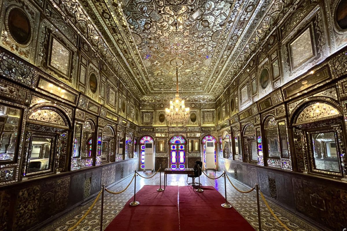 इजरायली अटैक में ईरान का मुगल काल से संबंधित पैलेस भी क्षतिग्रस्त, भारत से लूटा माल रखा गया था