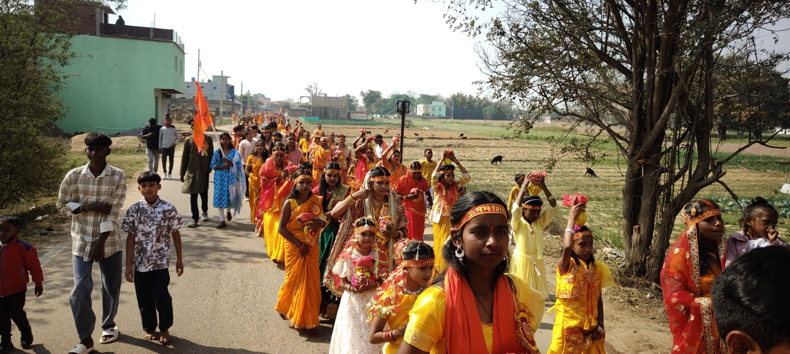 5001 श्रद्धालुओं ने निकाली कलश यात्रा