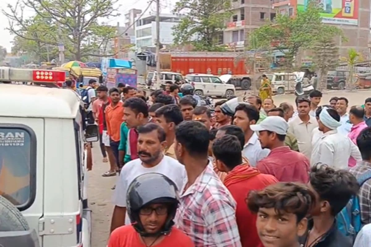 'मां मुझे बेच रही थी…', महिला ने पैसों के लालच में अपनी ही बेटी का किया सौदा, विरोध करने पर चलते ऑटो से फेंका