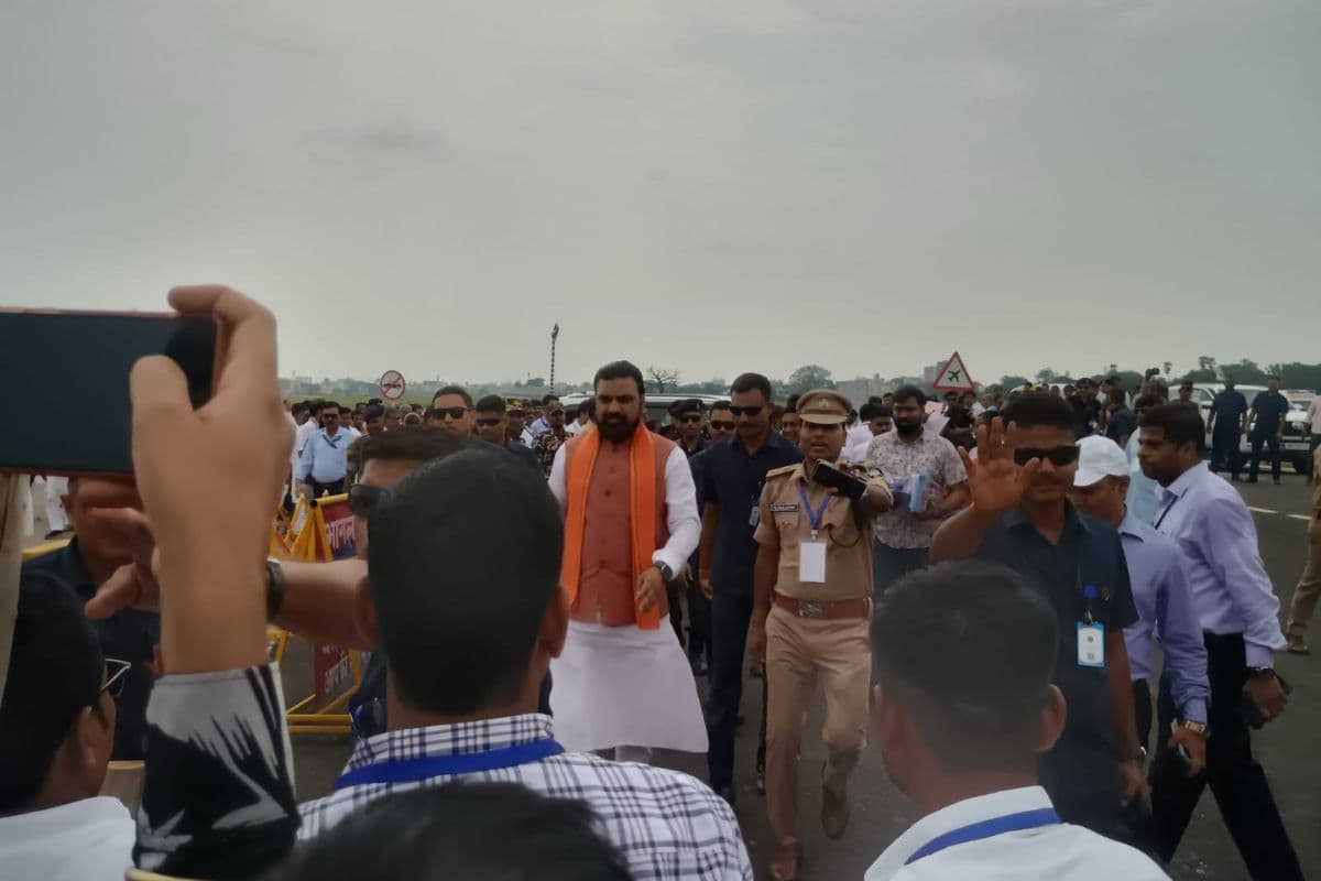 भागलपुर पहुंचे मुख्यमंत्री सम्राट चौधरी, विक्रमशिला सेतु के बेली ब्रिज का करेंगे निरीक्षण