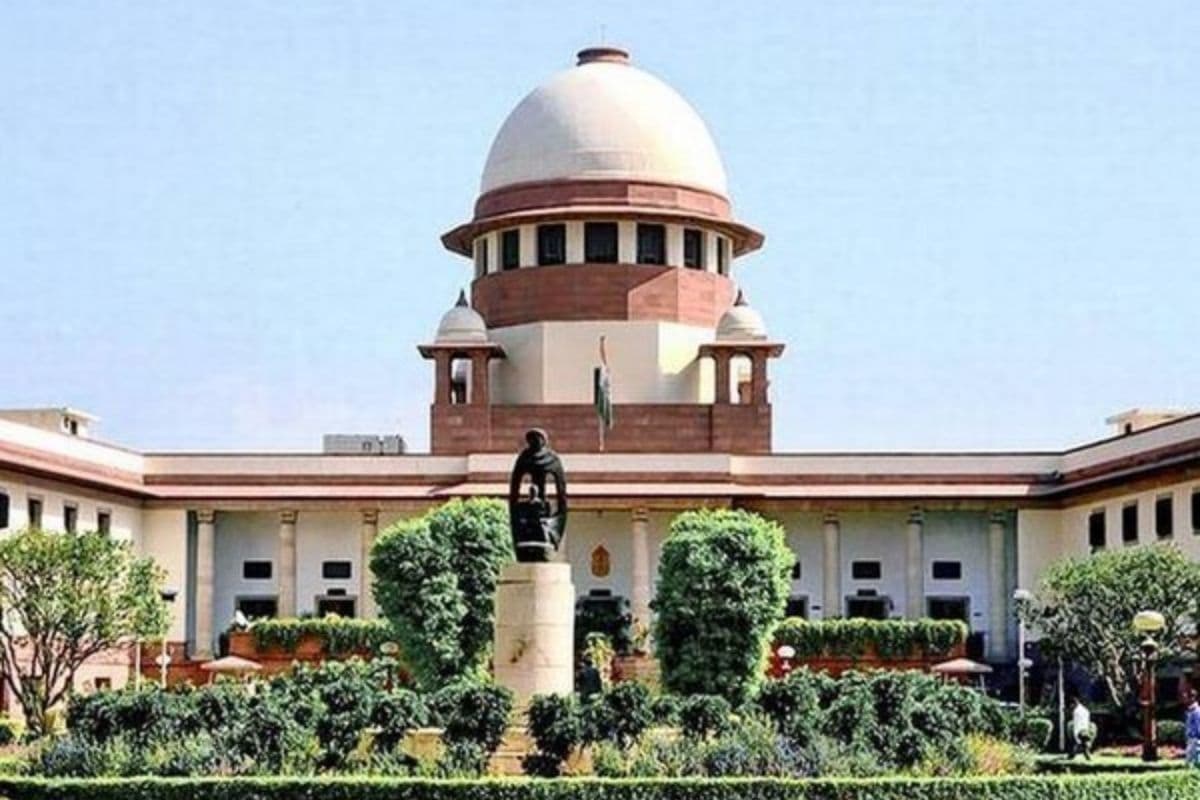 कॉकरोच जनता पार्टी विवाद पहुंचा सुप्रीम कोर्ट, CBI जांच की मांग को लेकर याचिका दायर