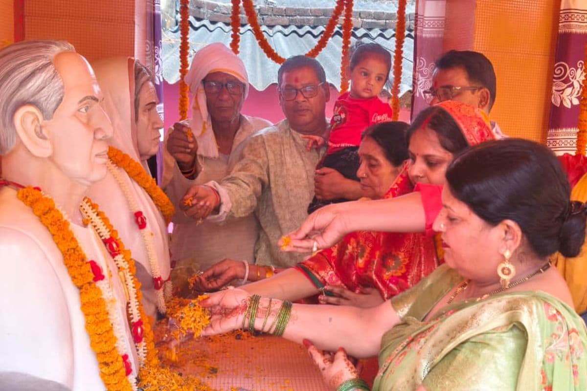 रोहतास में रामदेव सिंह की 21वीं पुण्यतिथि पर श्रद्धांजलि कार्यक्रम आयोजित, गांव में भक्ति का माहौल