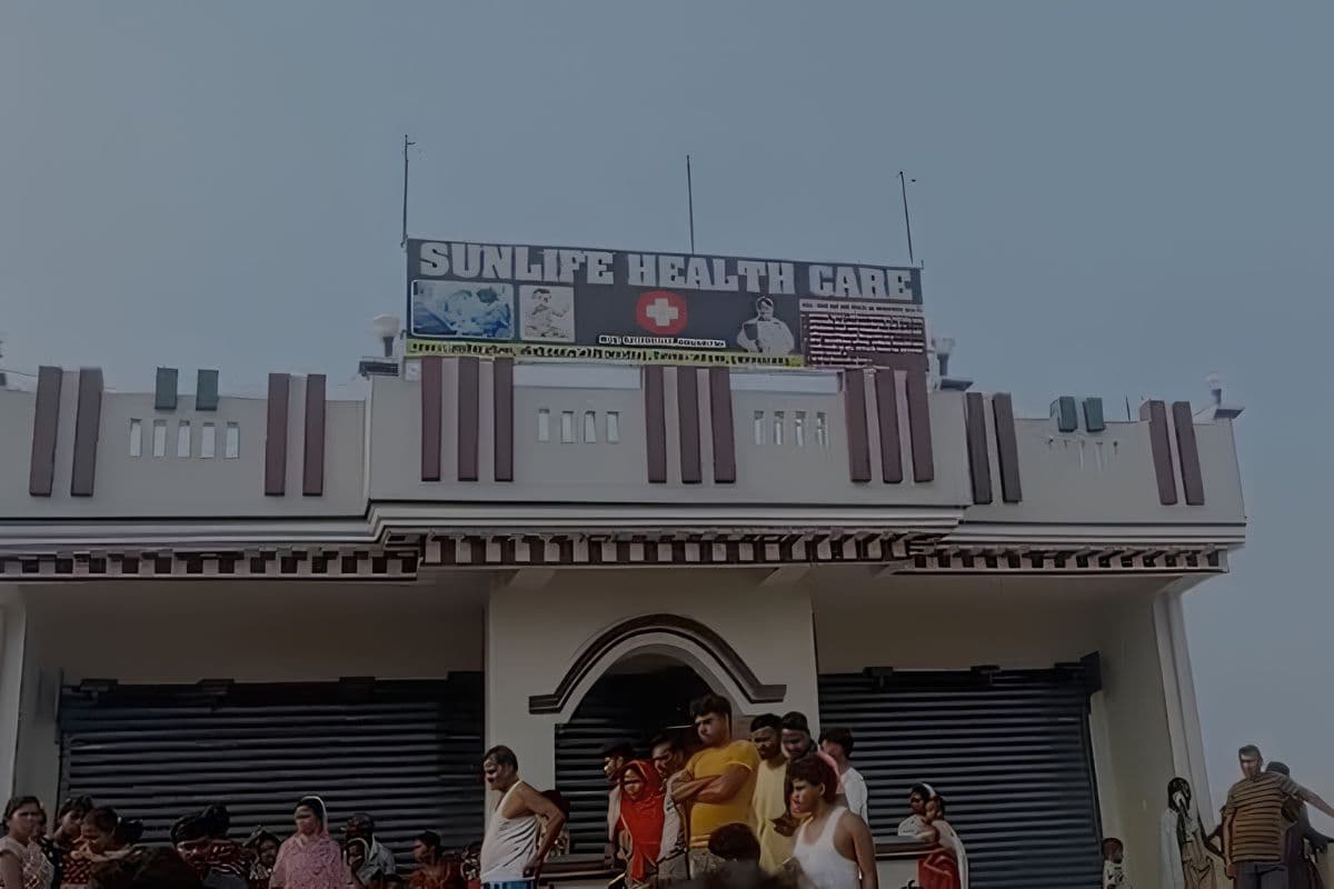 गोड्डा में ऑपरेशन के दौरान गर्भवती महिला की मौत, परिजनों ने किया घंटो सड़क जाम
