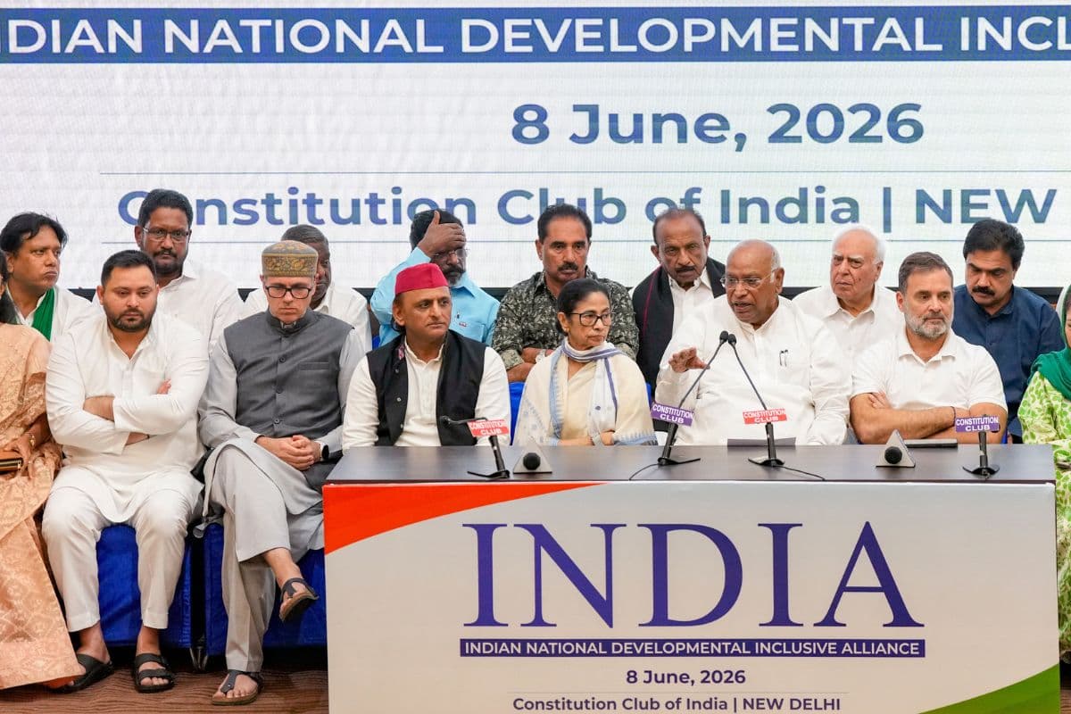 शिक्षा मंत्री के इस्तीफे की मांग से लेकर सर्वदलीय बैठक तक… इन पांच मुद्दों पर केंद्र को घेरेगा 'इंडिया' गठबंधन