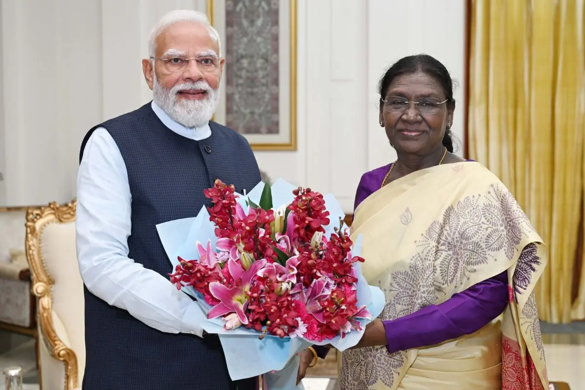 पीएम मोदी ने राष्ट्रपति से की मुलाकात, केंद्रीय मंत्रिमंडल में फेरबदल की चर्चा तेज