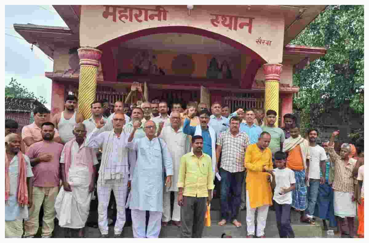 सीतामढ़ी: सैटेलाइट सीतापुरम प्रोजेक्ट के खिलाफ किसानों का बड़ा प्रदर्शन, परियोजना वापस लेने की मांग