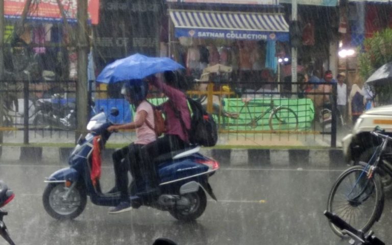 Jharkhand Weather रांची समेत इन इलाकों में आज बारिश के आसार 4 जुलाई से कम होगा मॉनसून का असर