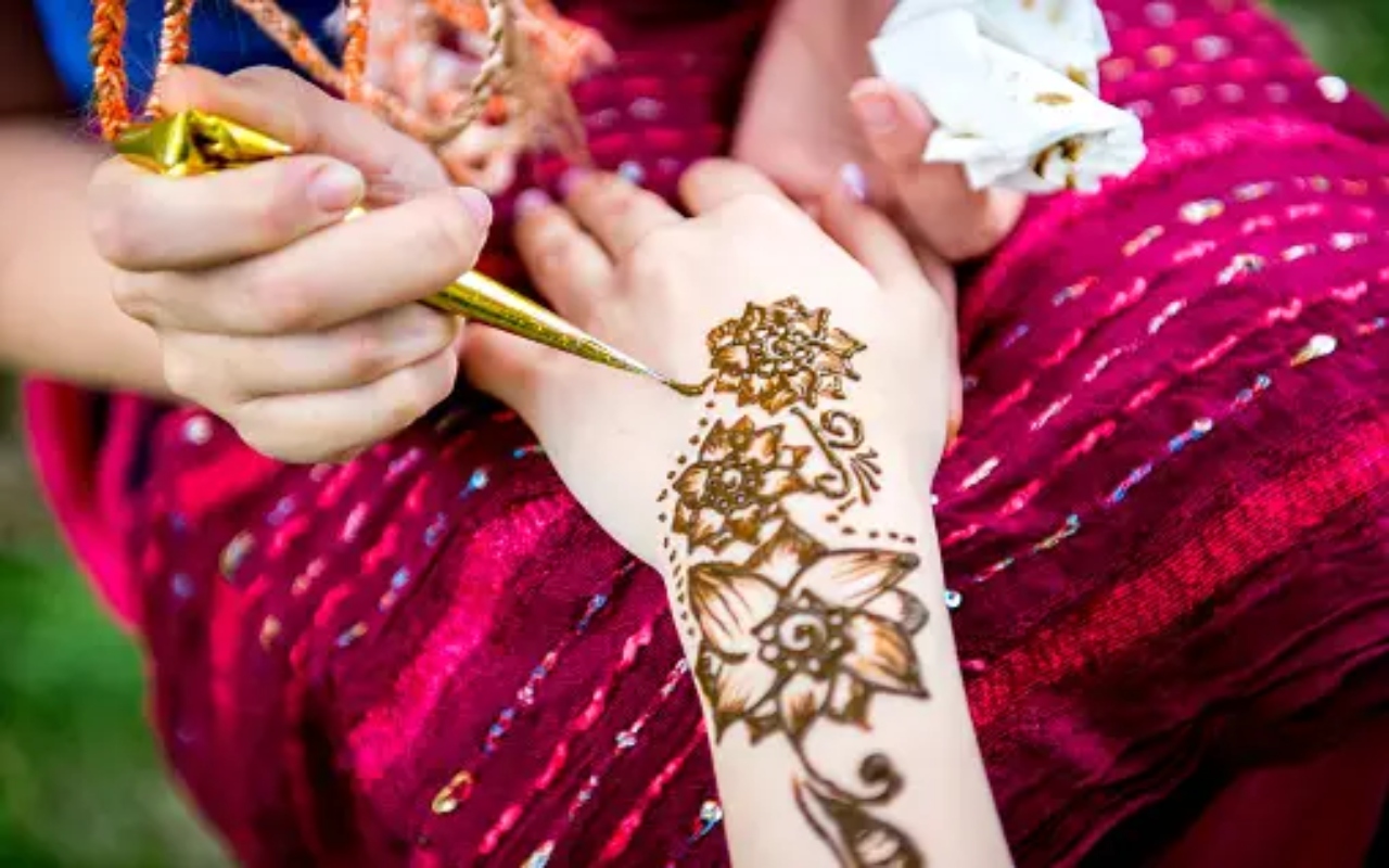 Simple Mehndi Designs added a new... - Simple Mehndi Designs