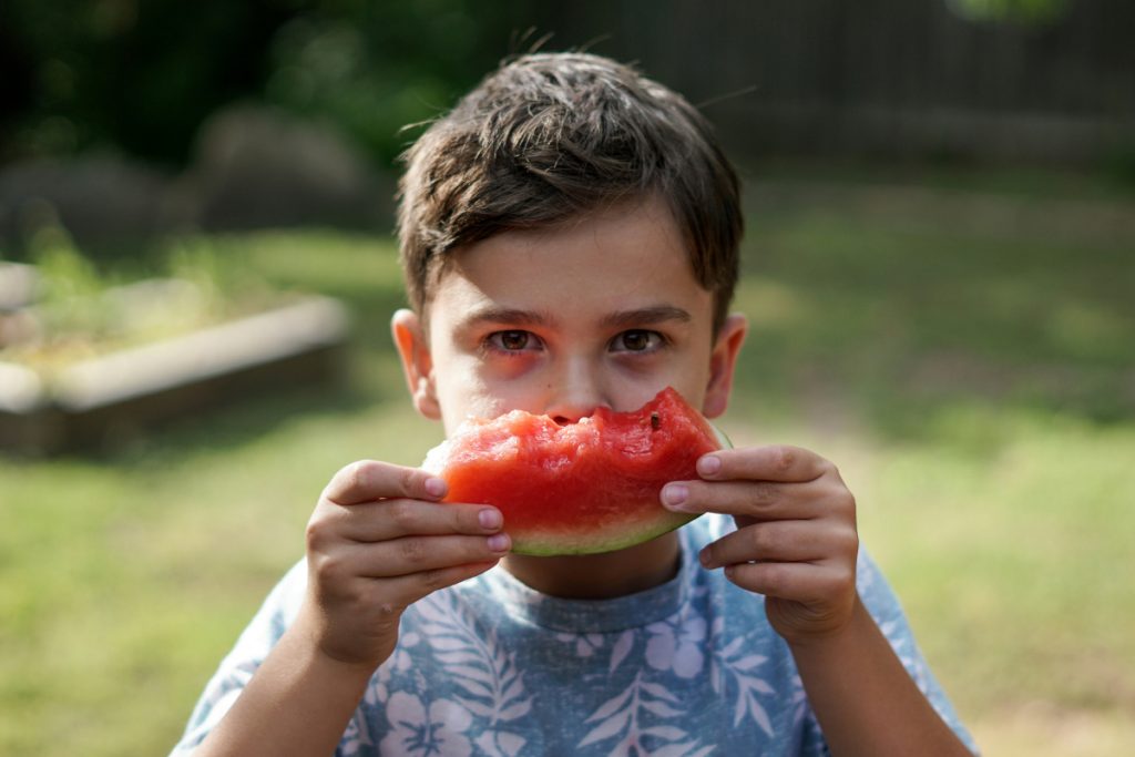 kids eating