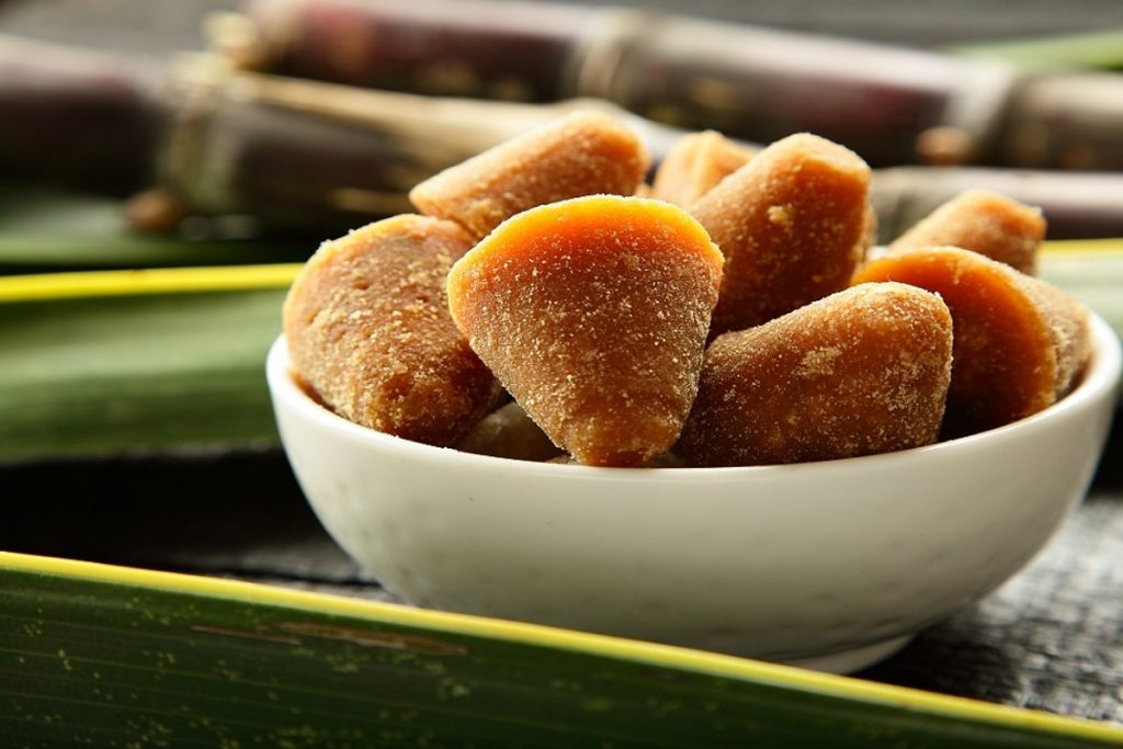 Benefits of eating jaggery 1