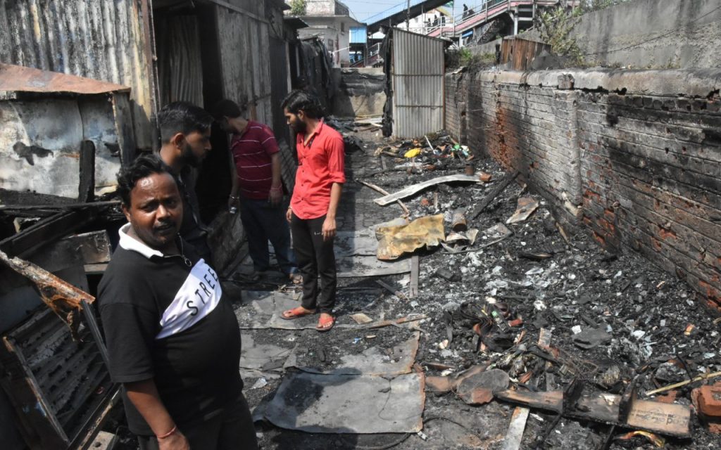 shops gutted in dhanbad before eid