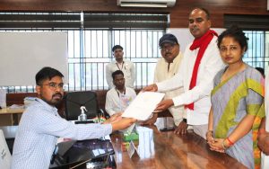 Binod singh files nomination koderma lok sabha seat giridih jharkhand