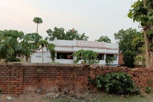 डॉ श्यामा प्रसाद मुखर्जी की जमीन बिक्री के बाद खरीदारों द्वारा बनाया गया मकान