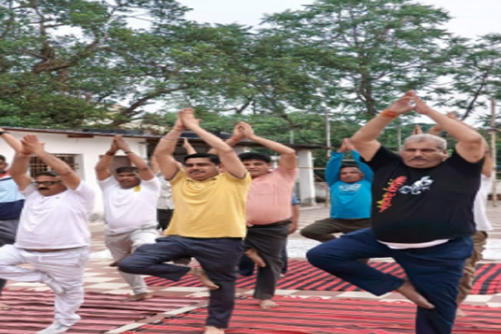 yoga day 737