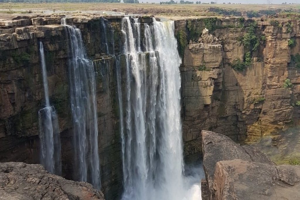 Bahuti Waterfall