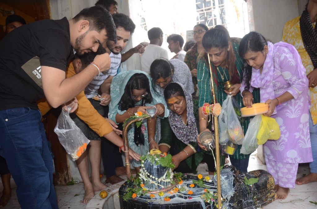 Boaring road chauraha shiv mandir 4