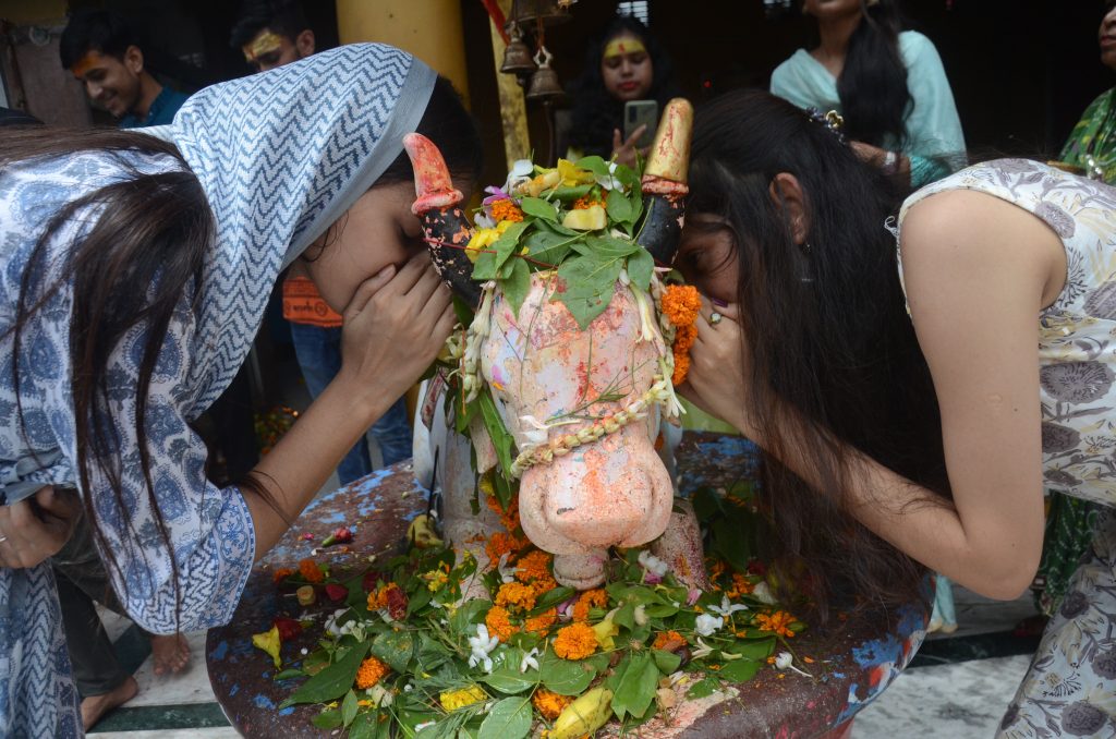 Boaring Road Chauraha Shiv Mandir 5