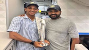 Rohit sharma and Yashasvi Jaiswal with WC trophy