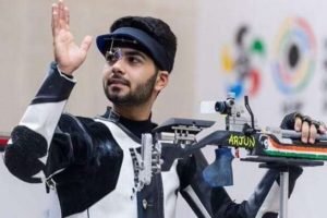 Arjun babuta finish 4th in 10m air Rifle Final Arjun finished 4th in 10m Air Rifle with a score of 208.4 , he shot 9.5 that cost him a Olympics medal