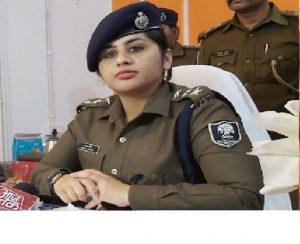 IPS kamya mishra