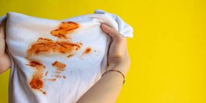 How to clean stains on clothes during rainy season
