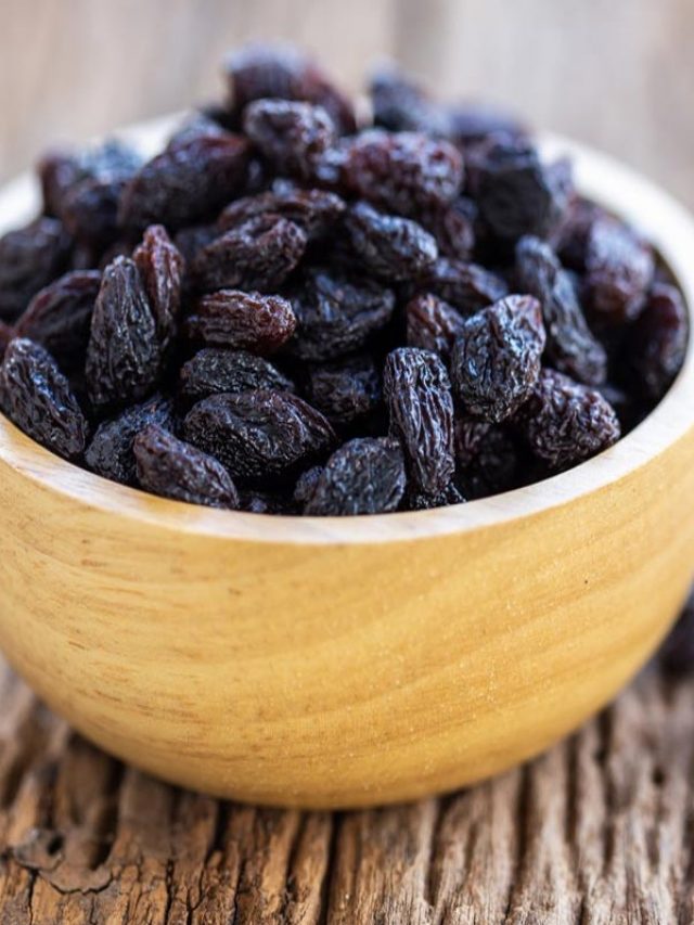 Cropped Black Raisins 2