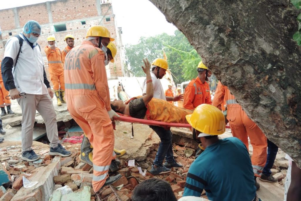 Deoghar Building Collapse Rescue Operation Ndrf Jharkhand 2