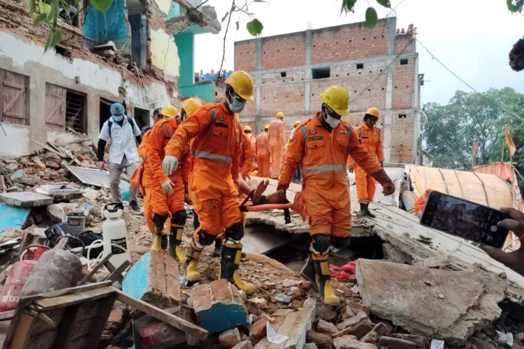 Deoghar Building Collapse Rescue Operation Ndrf Jharkhand 3