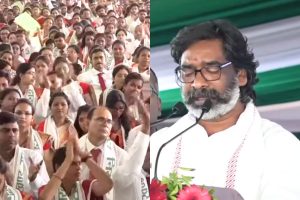 hemant soren distributes appointment letter to teachers