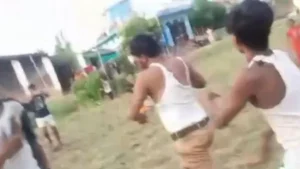 motihari teacher viral news | Motihari News: Teacher caught having fun with a student of his own school