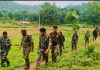 पुलिस-नक्सली मुठभेड़ के दौरान सारंडा जंगल में पुलिसकर्मी