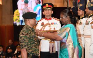 Vibhor of Kaimur honored with Shaurya Chakra by President, will get loan on honor