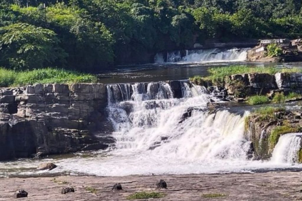 Bhatinda Waterfall, Dhanbad