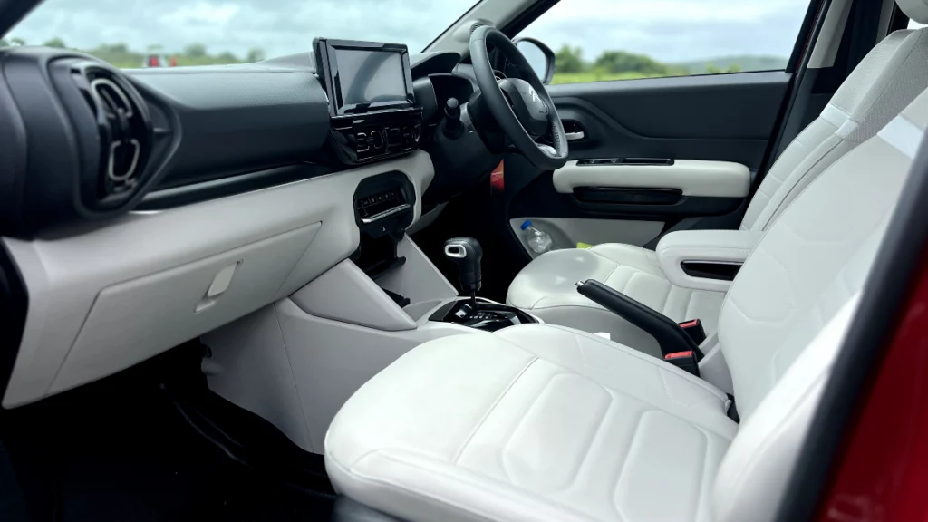 Citroen Basalt cockpit