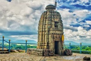 Khakhparta Shiv Temple, lohardaga (pic credit-Social media)