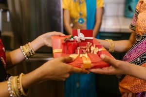 Rakhi Gift Ideas | Pexels