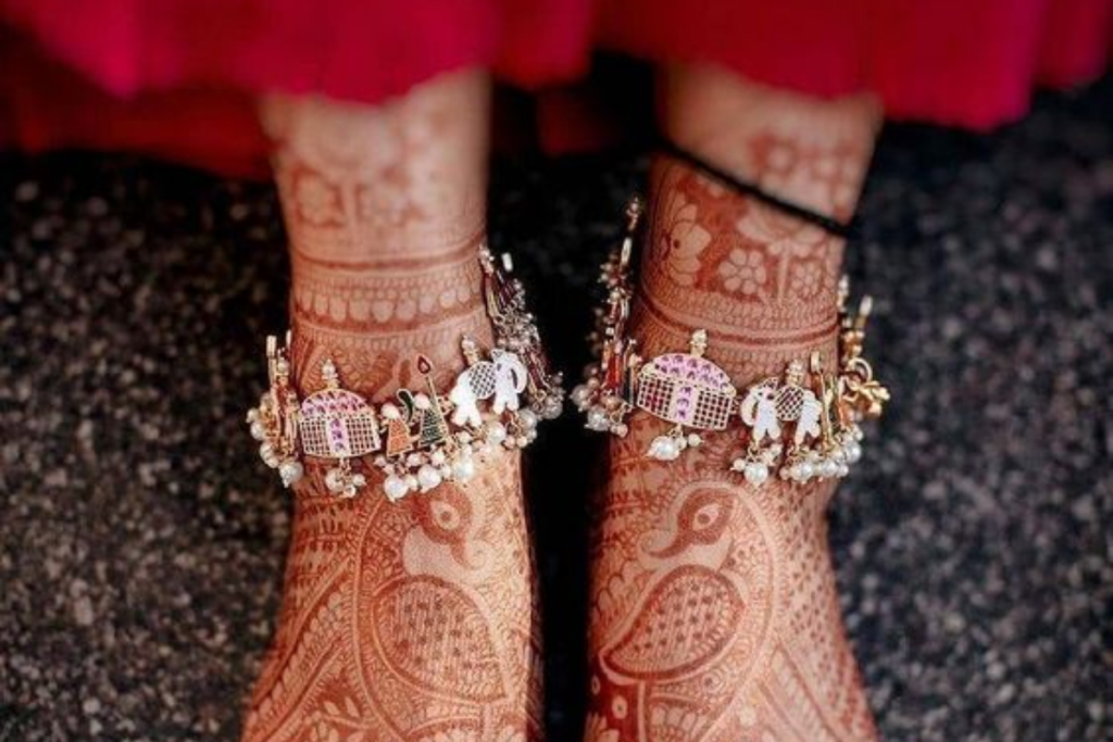 Temple Design Anklets

