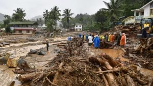 Wayanad Kerala Landslide: केरल के वायनाड जिले के मायलांबडी में भूस्खलन के बाद बचाव अभियान