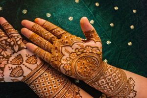 latest and simple mehndi design