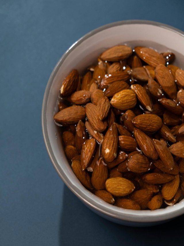 Cropped Almonds 8